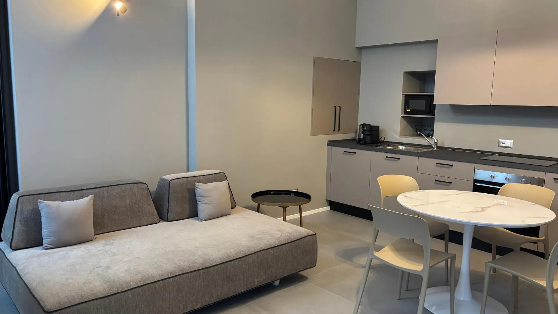Appartamento Hozyhome Soluzione A Prezzo Imbattibile Vicino Alla Bocconi Milano