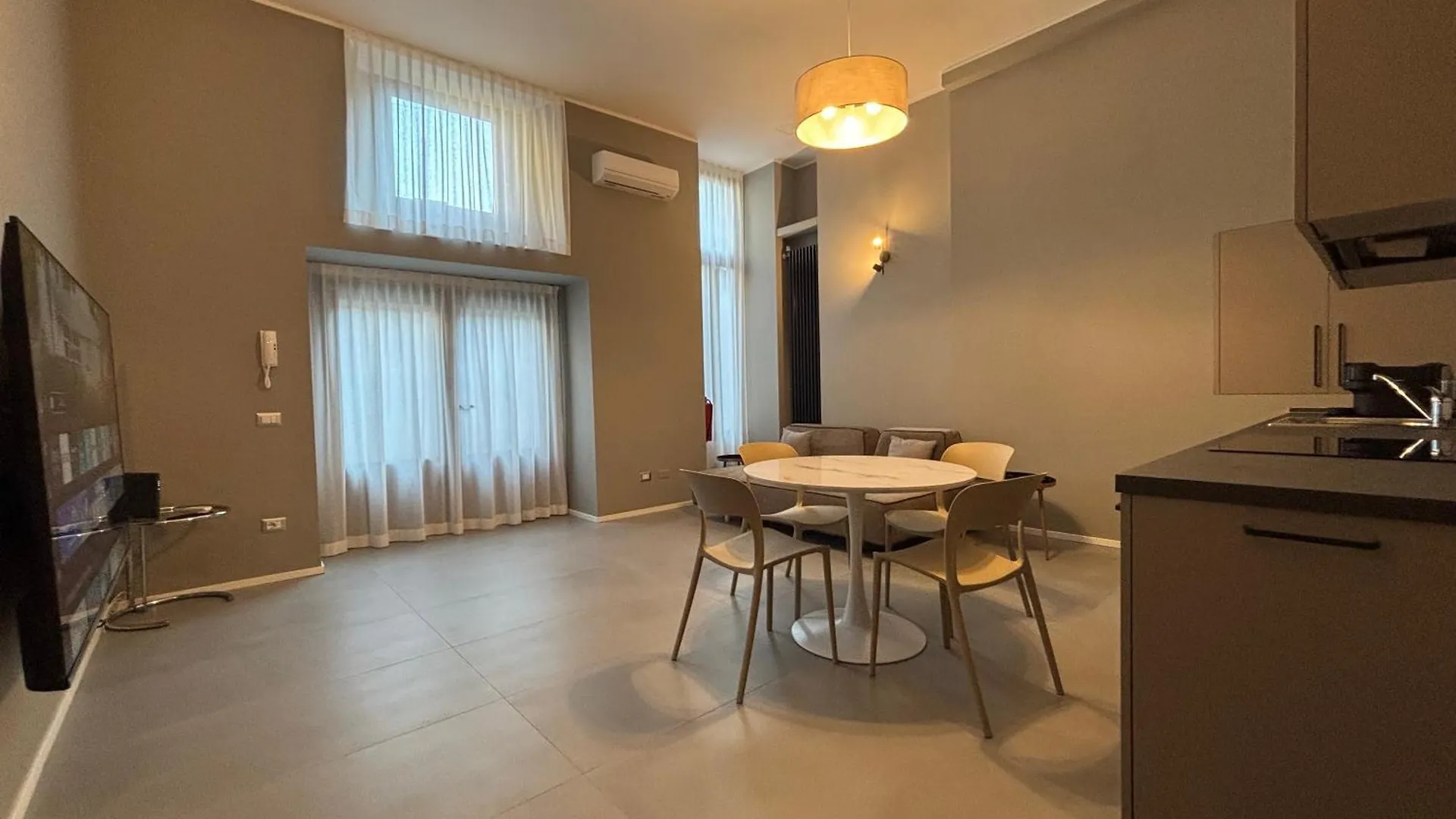 Appartamento Hozyhome Soluzione A Prezzo Imbattibile Vicino Alla Bocconi Milano Italia
